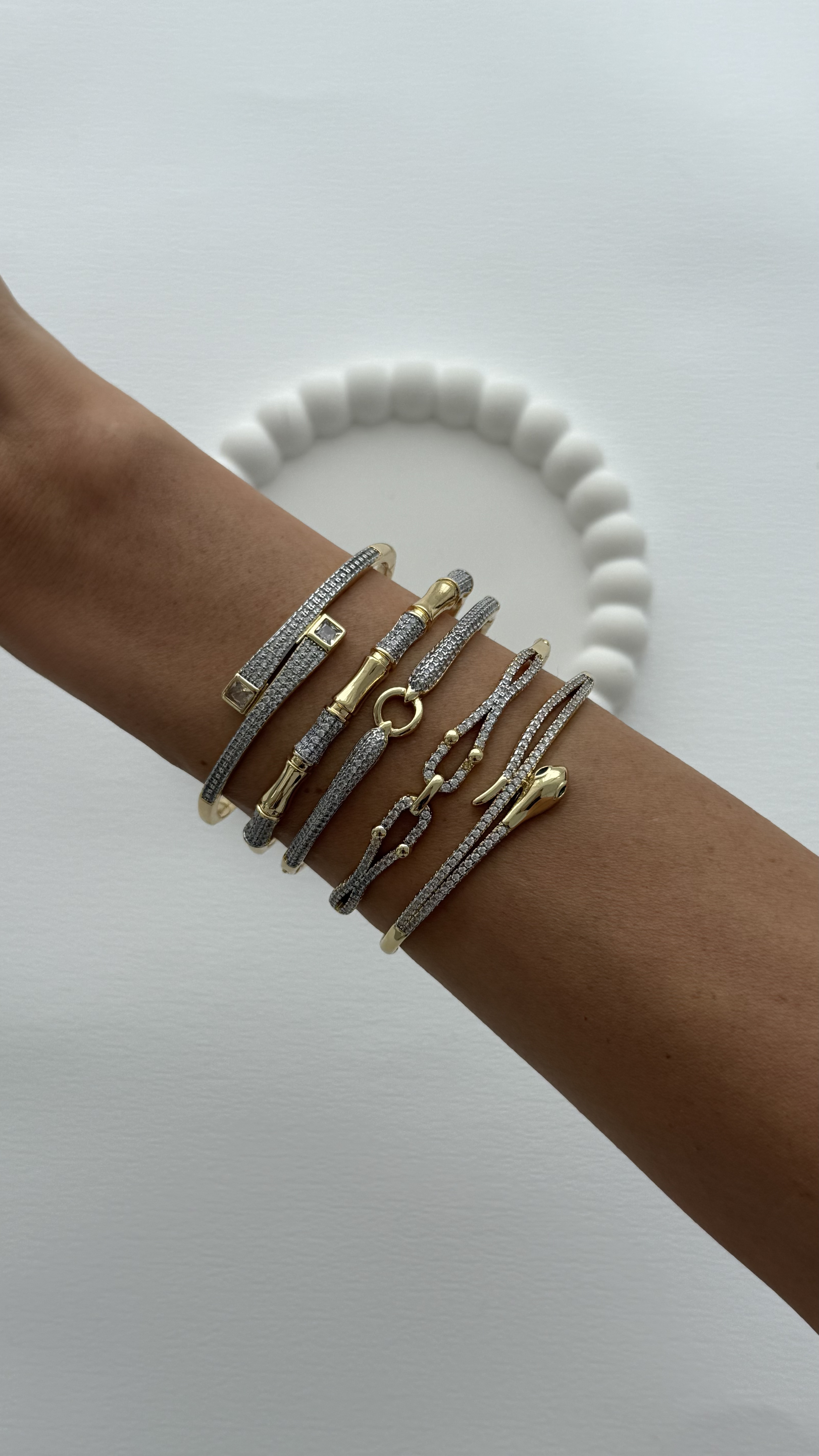 ZİRKON TAŞLI YILAN, GEOMETRİK TASARIM, DÜĞÜM VE KEMİK KELEPÇE BİLEKLİK KOMBİNİ